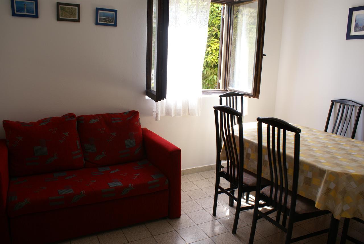 Apartment Ana M Krk Town Eksteriør bilde