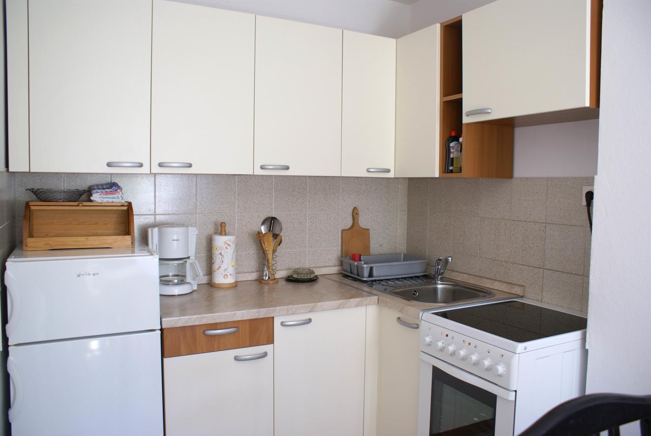 Apartment Ana M Krk Town Eksteriør bilde